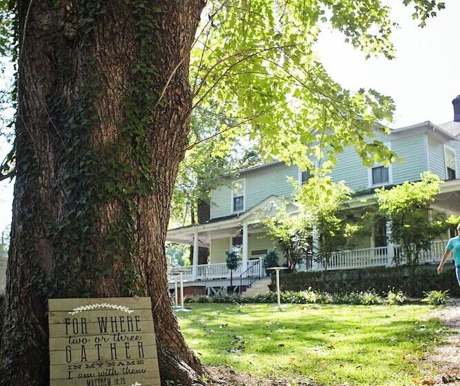 ペンション Greenock Manor