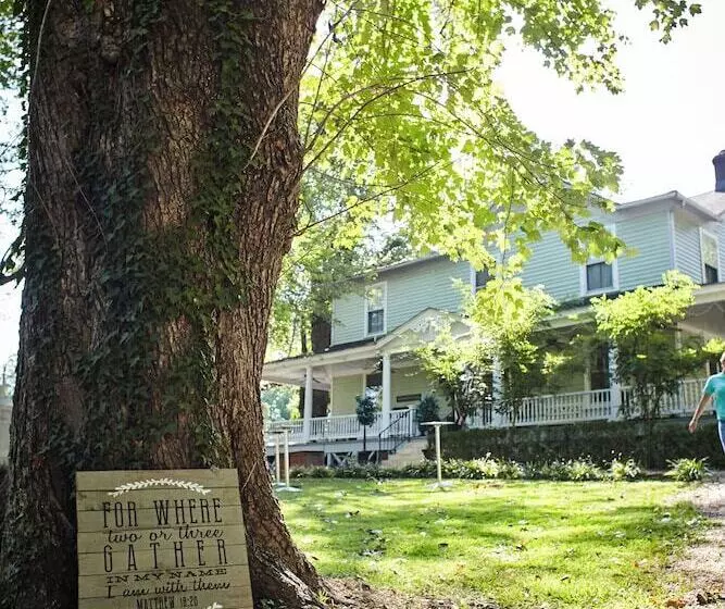 Majatalo Greenock Manor