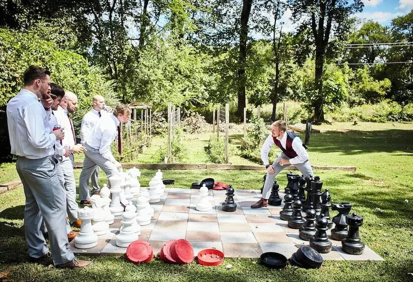 Majatalo Greenock Manor