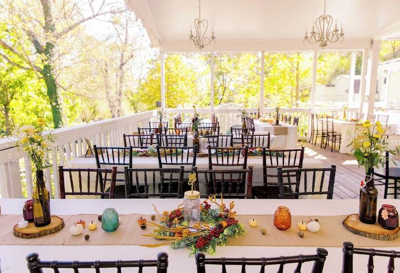 ペンション Greenock Manor