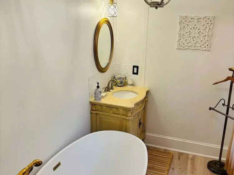 Majatalo Greenock Manor