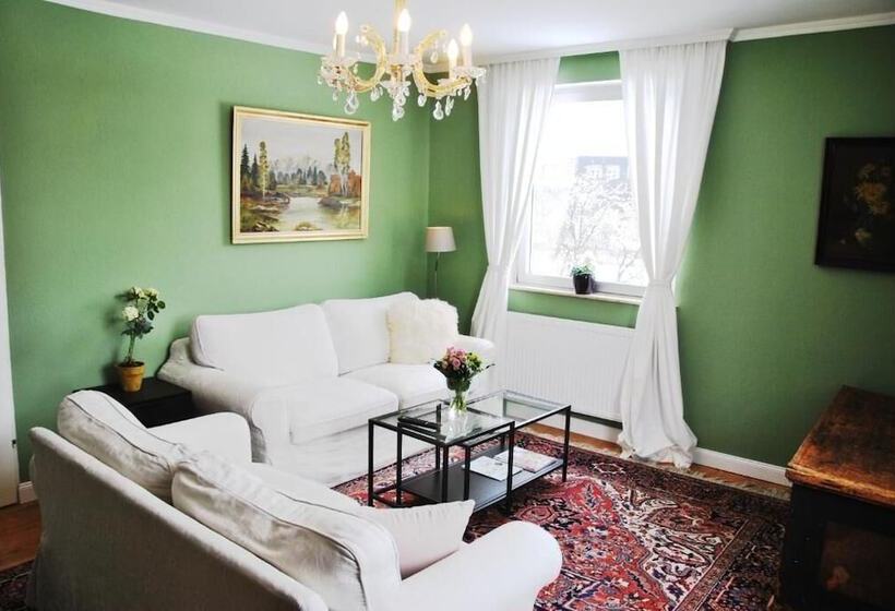 ペンション Gutshaus Beim Zeilinger Schlössl