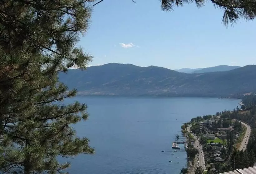 Majatalo Pinewood Guesthouse