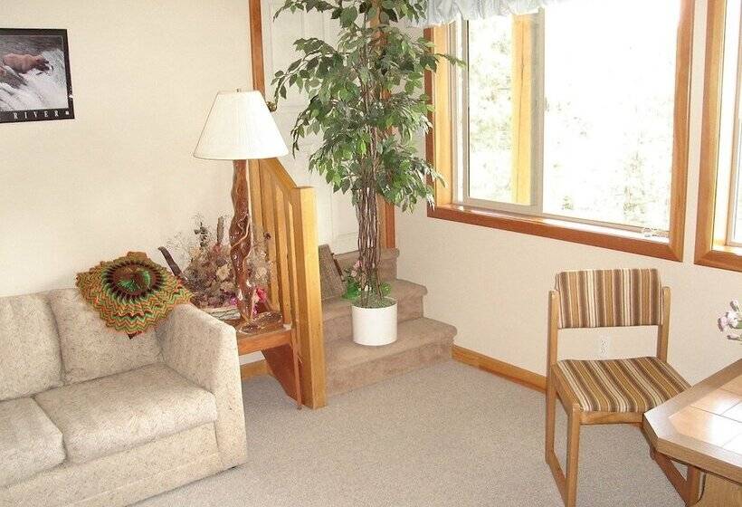 膳宿费 Pinewood Guesthouse