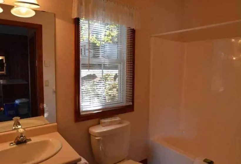 Lomakeskus Port Cunnington Lodge