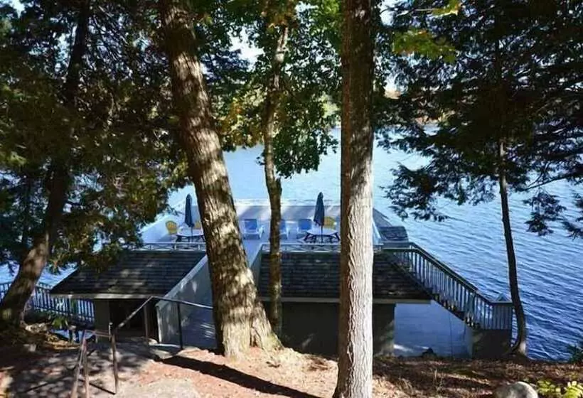 Lomakeskus Port Cunnington Lodge