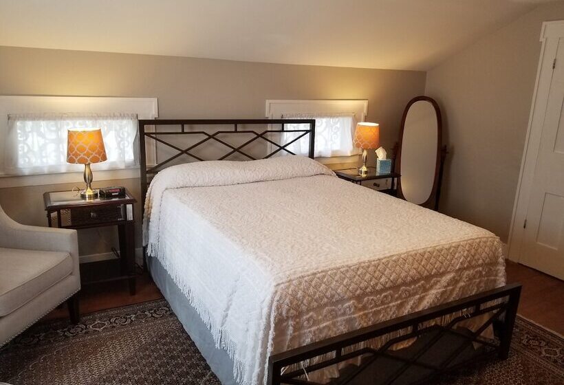 The Blackberry Inn Bed & Breakfast