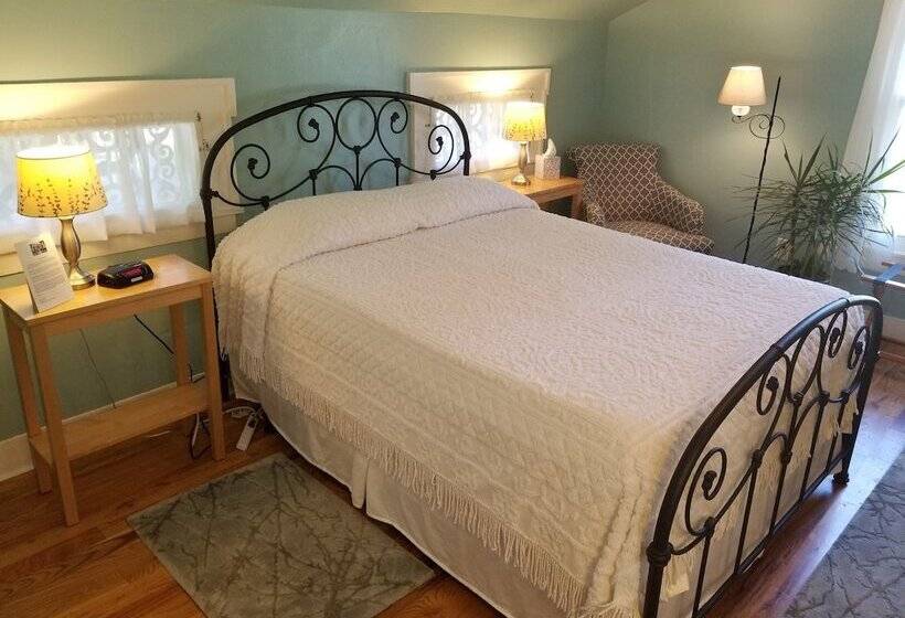 The Blackberry Inn Bed & Breakfast