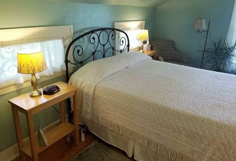 The Blackberry Inn Bed & Breakfast