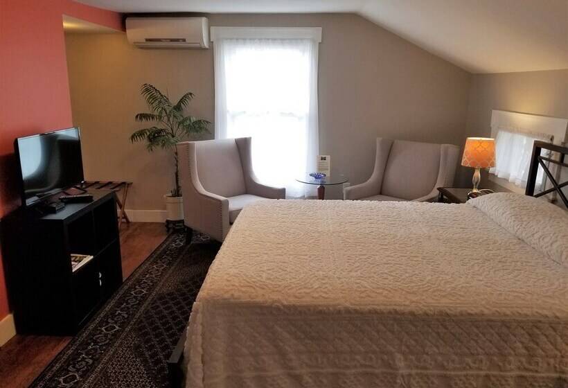 The Blackberry Inn Bed & Breakfast