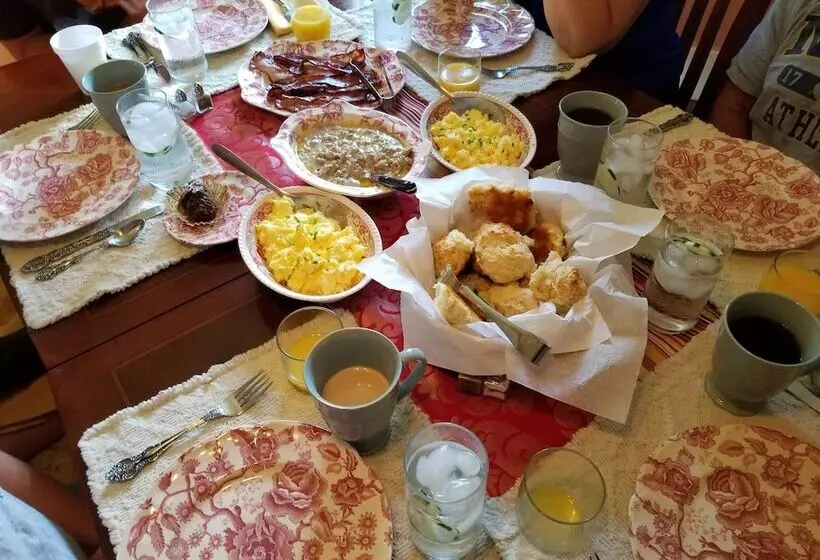 The Blackberry Inn Bed & Breakfast