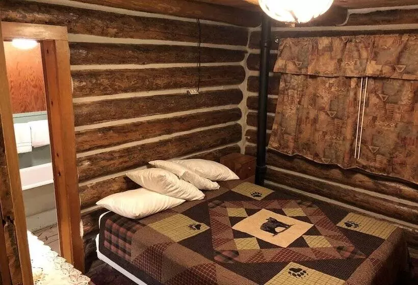 The Historic Madison Hotel Motel