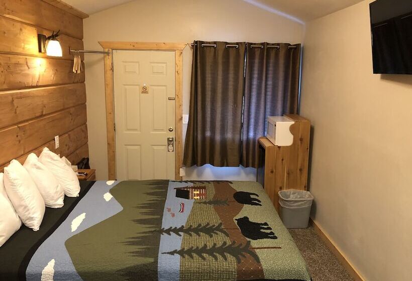 The Historic Madison Hotel Motel