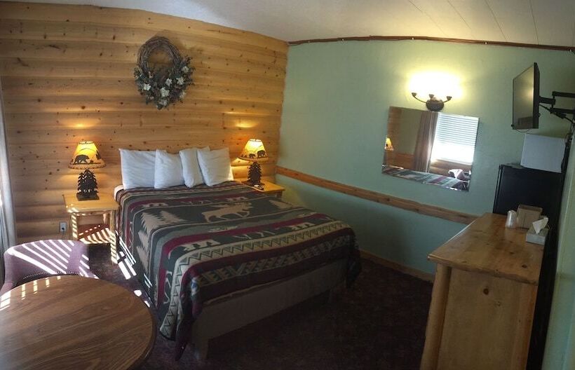 The Historic Madison Hotel Motel