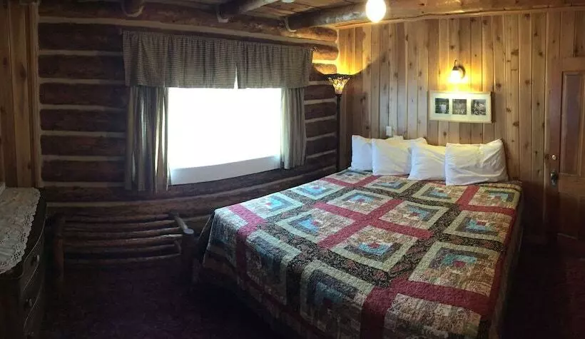 The Historic Madison Hotel Motel