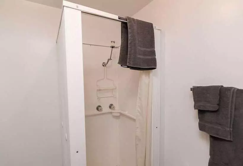 Wild Goose Motel And Campground