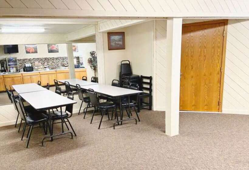 Burke Inn Motel & Suites