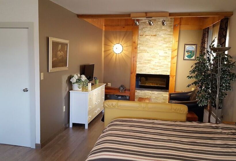 Duck Pond Bed & Breakfast Cottage