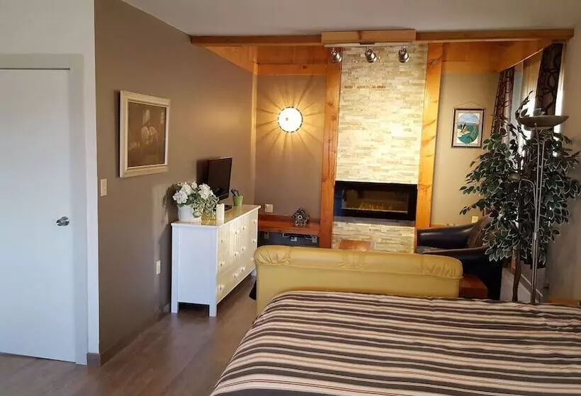 Duck Pond Bed & Breakfast Cottage