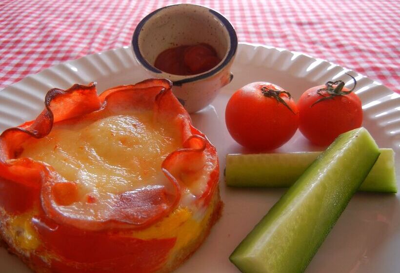 Duck Pond Bed & Breakfast Cottage