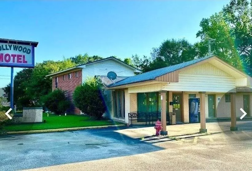 Hollywood Motel