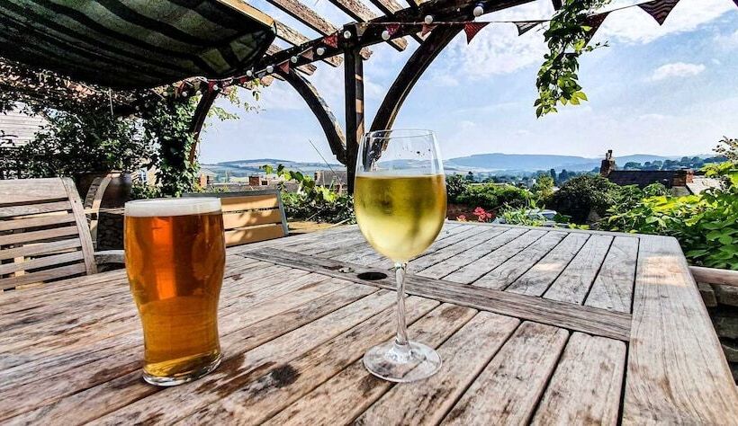 簡易ホテル The Castle