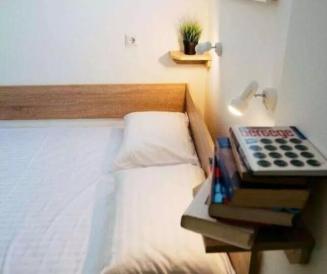 هتل Book Room