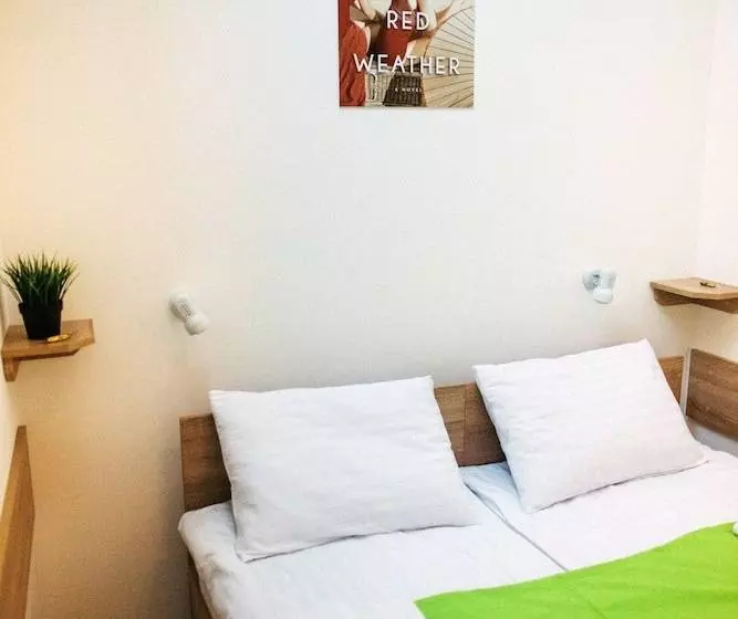 هتل Book Room