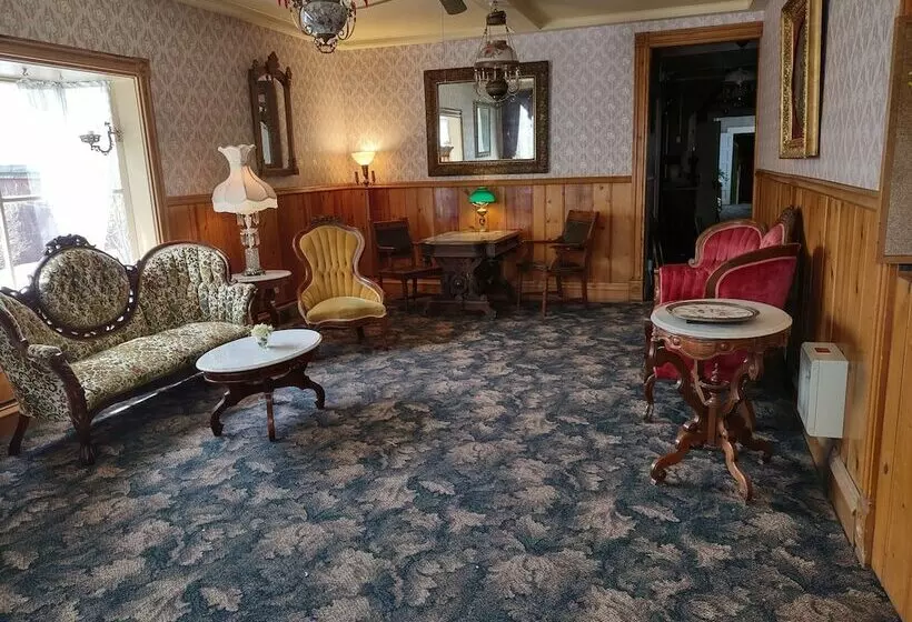 Hotelli Fairweather Inn