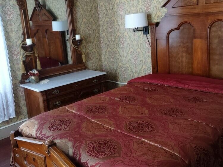 בית מלון כפרי Fairweather Inn