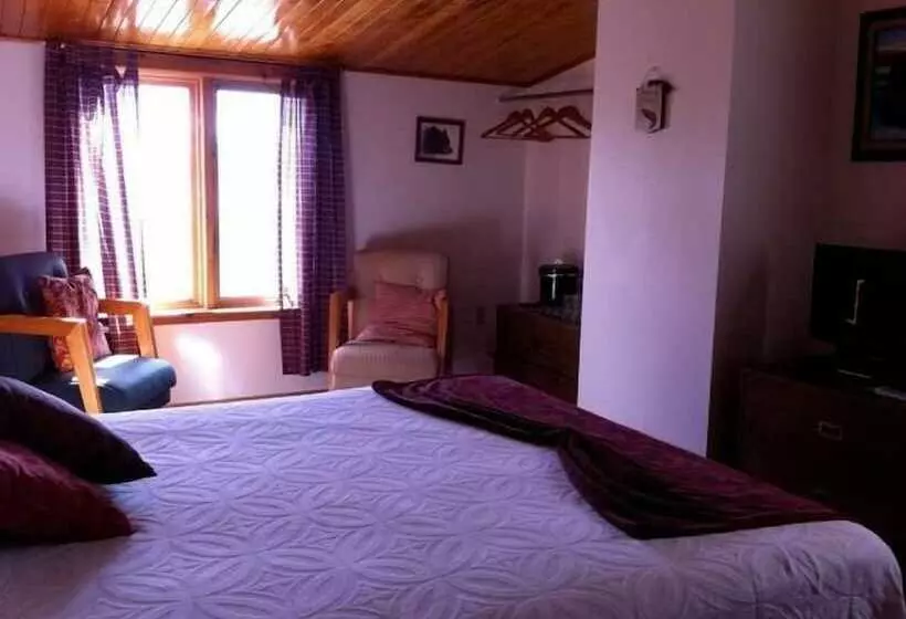 Hotelli Green Highlander Lodge