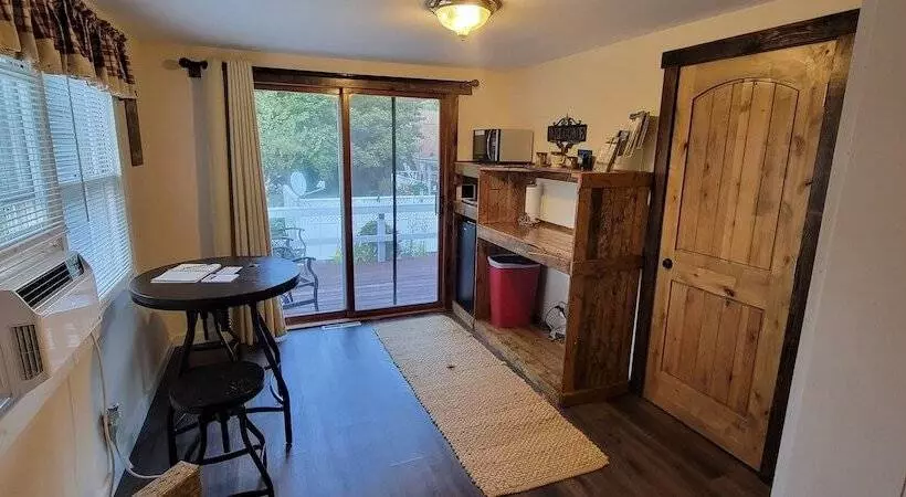 Hotelli Trickling Waters Retreat