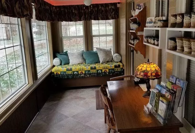 Hotelli Trickling Waters Retreat