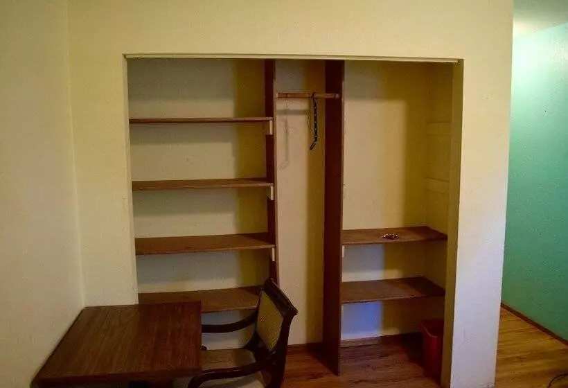 モーテル Brookside Inn