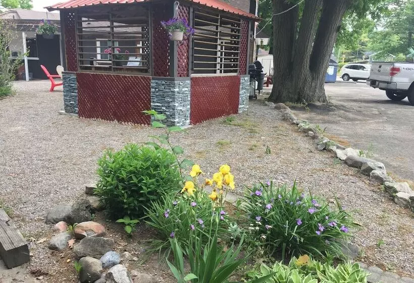 Motelli Edgewater Resorts   Edgewater Inn