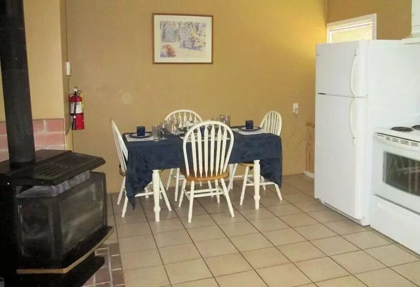 Motelli Edgewater Resorts   Edgewater Inn