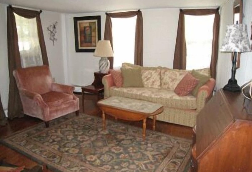 بنسيون Stage Coach Inn