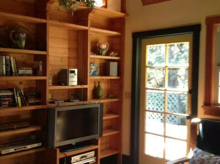 Volcano Hidden Cottage