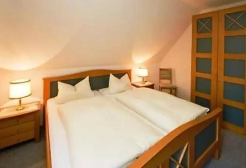 Burghotel Beningaburg