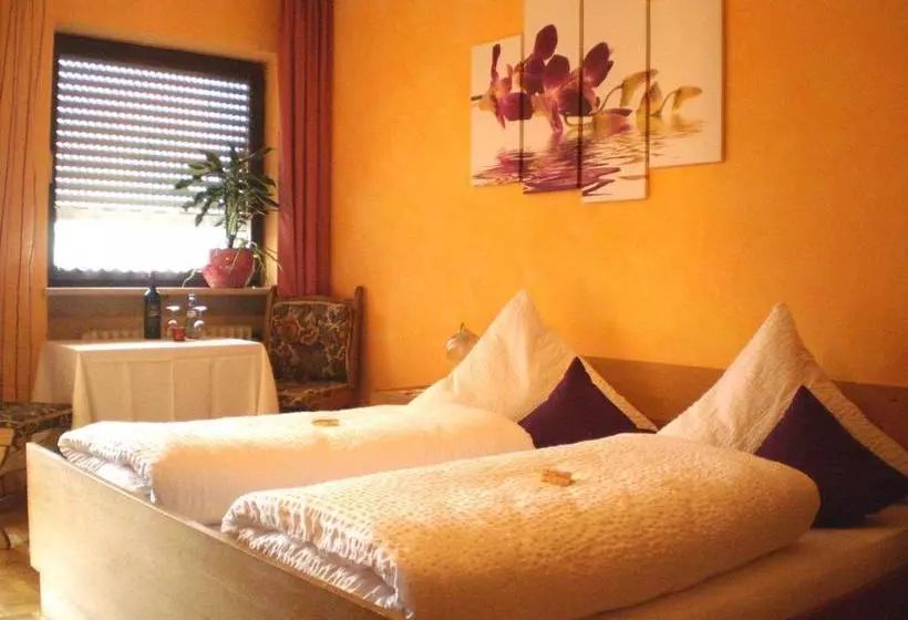 Gasthof   Pension Schamberger