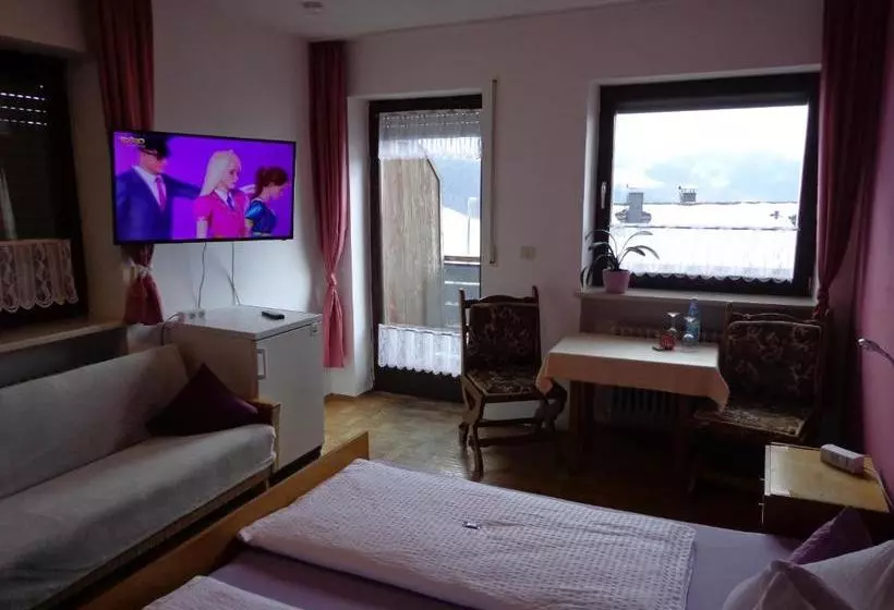 Gasthof   Pension Schamberger