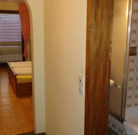 Gasthof   Pension Schamberger