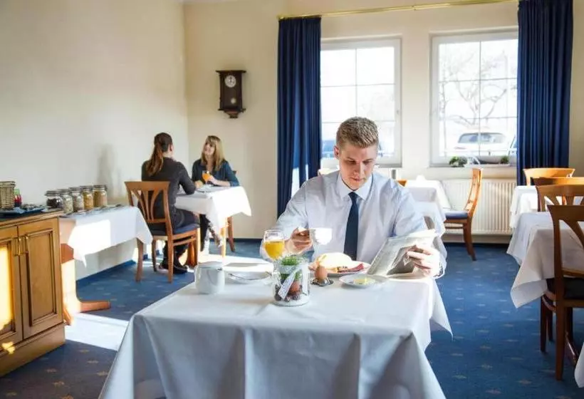 فندق Alznauer Hof