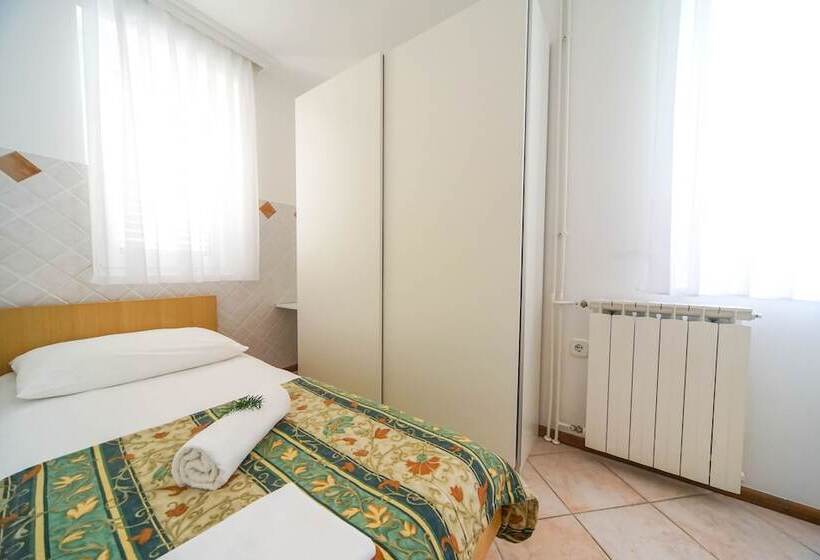 酒店 Apartments And Rooms Degra