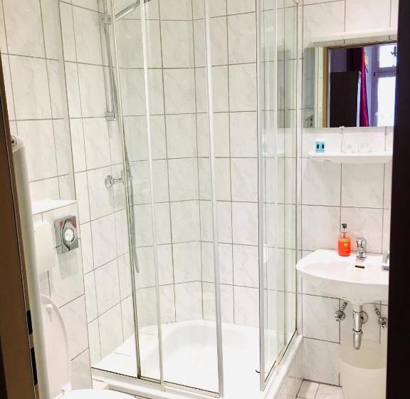 Отель Bairischer Hof