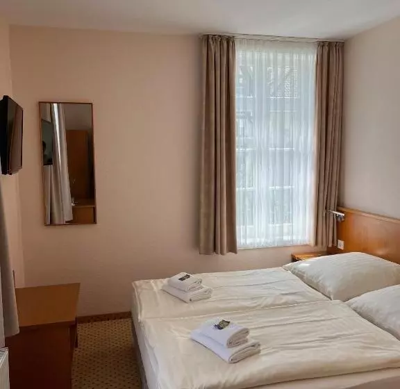 Отель Brauhaus Bückeburg