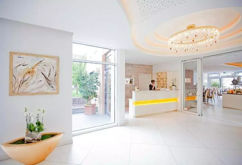 Отель Krone Ohg