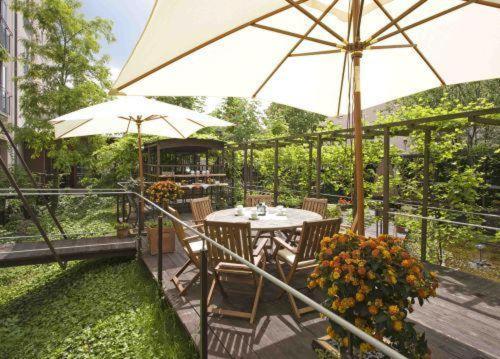 Отель Lifestyle