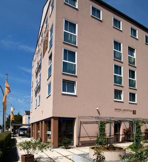 Отель Lifestyle
