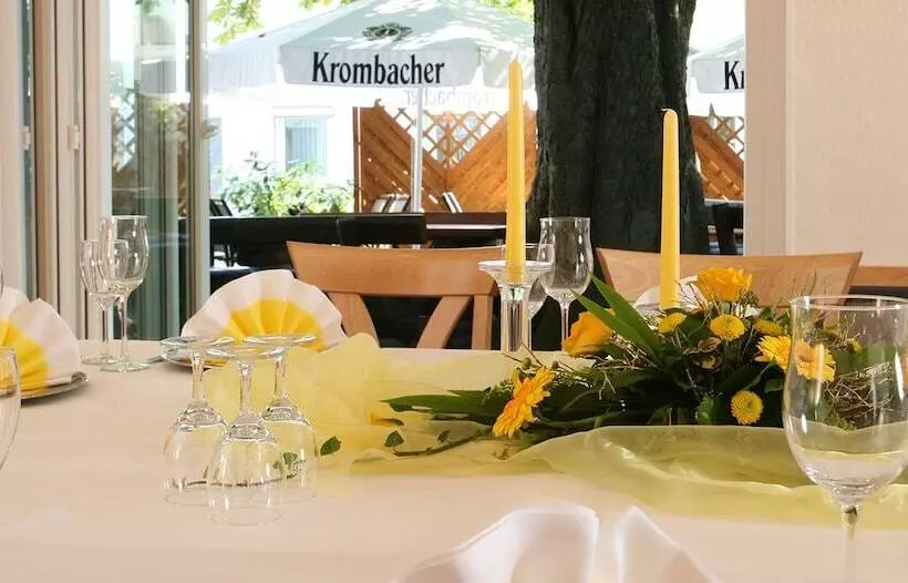 Hotelli Zum Starenkasten Gmbh